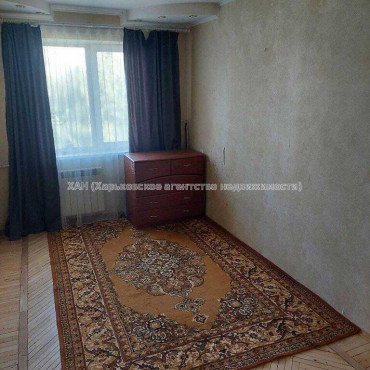 Продам квартиру, Индустриальный просп. , 2 кім., 45 м², косметический ремонт 