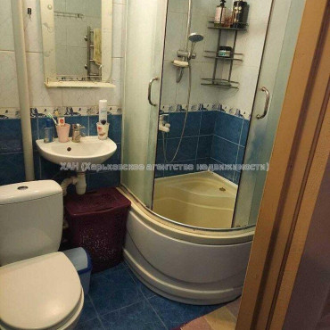 Продам квартиру, Индустриальный просп. , 2 кім., 45 м², косметический ремонт 
