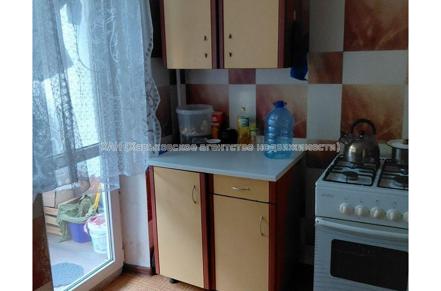 Продам квартиру, Болградская ул. , 1  ком., 37.20 м², косметический ремонт 