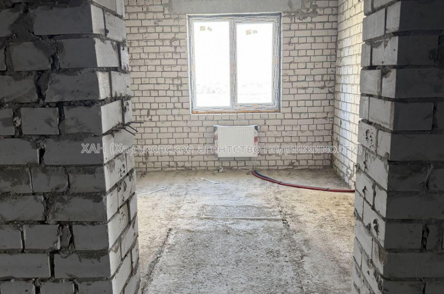 Продам квартиру, Непокоренных ул. , 3  ком., 90 м², без внутренних работ 