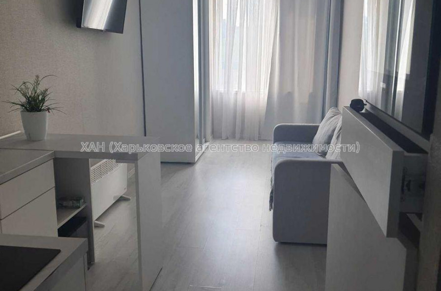 Продам квартиру, Героев Харькова просп. , 1  ком., 26 м², авторский дизайн 