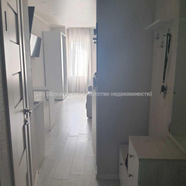 Продам квартиру, Героев Харькова просп. , 1  ком., 26 м², авторский дизайн 