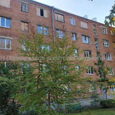 Продам квартиру, Защитников Неба ул. , 1  ком., 12 м², косметический ремонт 