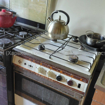 Продам квартиру, Защитников Неба ул. , 1  ком., 12 м², косметический ремонт 