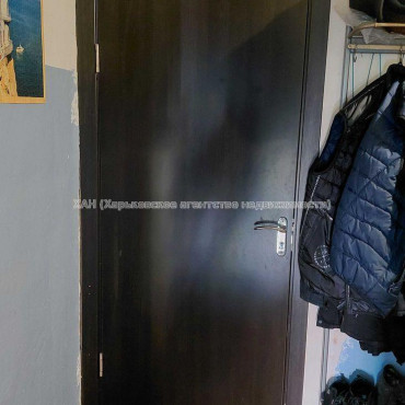 Продам квартиру, Защитников Неба ул. , 1  ком., 12 м², косметический ремонт 