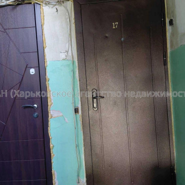 Продам квартиру, Защитников Неба ул. , 1  ком., 12 м², косметический ремонт 