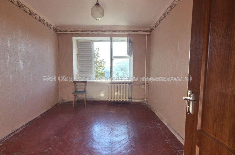 Продам квартиру, 12 Апреля ул. , 2 кім., 27 м², косметический ремонт 