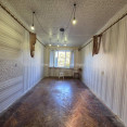 Продам квартиру, 12 Апреля ул. , 2 кім., 27 м², косметический ремонт 