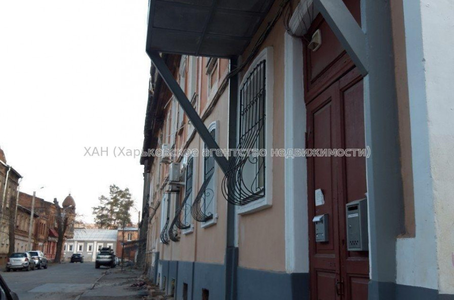 Продам квартиру, Троицкий пер. , 2 кім., 32 м², капитальный ремонт 
