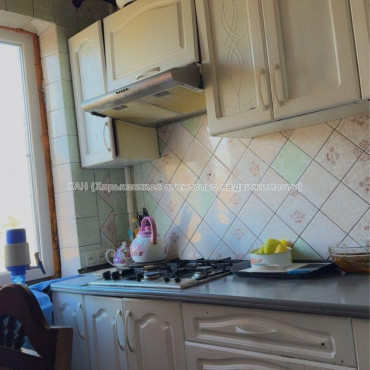 Продам квартиру, Юбилейный просп. , 3  ком., 65 м², косметический ремонт 