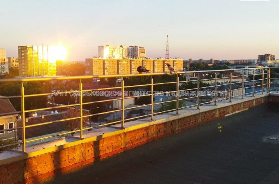 Продам квартиру, Кузнечная ул. , 4  ком., 326.50 м², без отделочных работ 