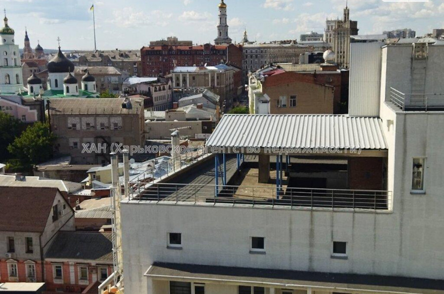 Продам квартиру, Кузнечная ул. , 4  ком., 326.50 м², без отделочных работ 