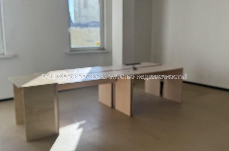 Сдам нежилую недвижимость, офис в офисном центре , 1  ком., 52 м², косметический ремонт 