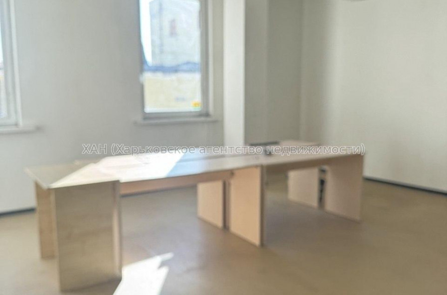 Сдам нежилую недвижимость, офис в офисном центре , 1  ком., 52 м², косметический ремонт 