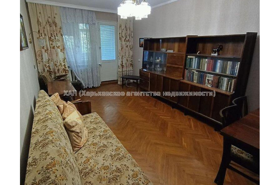 Продам квартиру, Ньютона ул. , 2  ком., 47 м², косметический ремонт 