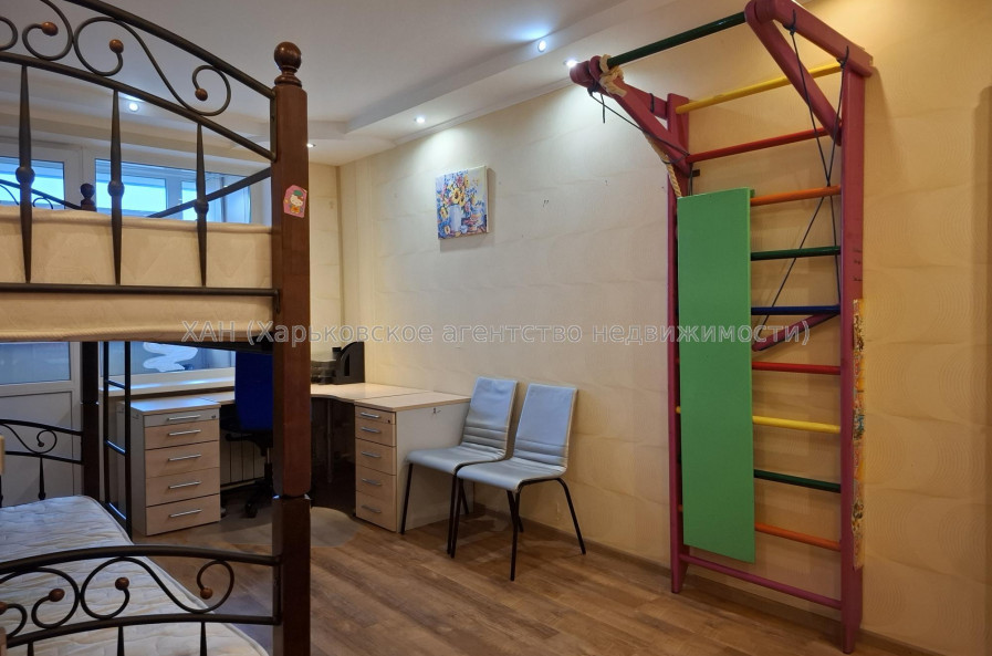 Сдам квартиру, Фесенковский въезд , 3  ком., 65.70 м², капитальный ремонт 