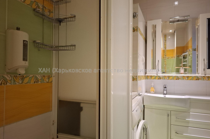 Сдам квартиру, Фесенковский въезд , 3  ком., 65.70 м², капитальный ремонт 