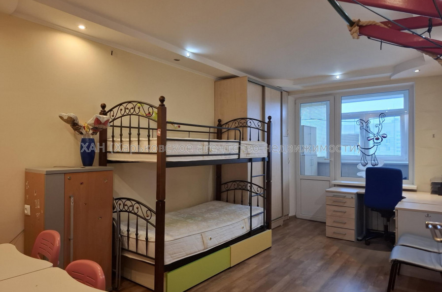 Сдам квартиру, Фесенковский въезд , 3  ком., 65.70 м², капитальный ремонт 