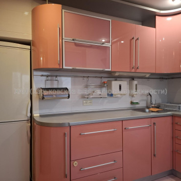 Сдам квартиру, Фесенковский въезд , 3  ком., 65.70 м², капитальный ремонт 