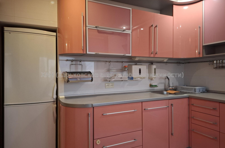 Сдам квартиру, Фесенковский въезд , 3  ком., 65.70 м², капитальный ремонт 