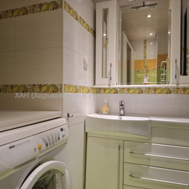 Сдам квартиру, Фесенковский въезд , 3  ком., 65.70 м², капитальный ремонт 