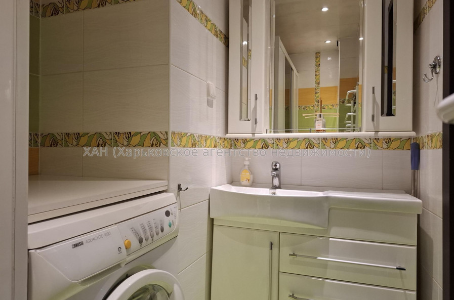 Сдам квартиру, Фесенковский въезд , 3  ком., 65.70 м², капитальный ремонт 