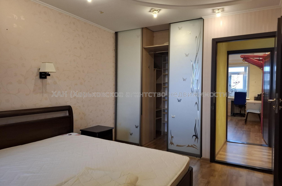Сдам квартиру, Фесенковский въезд , 3  ком., 65.70 м², капитальный ремонт 
