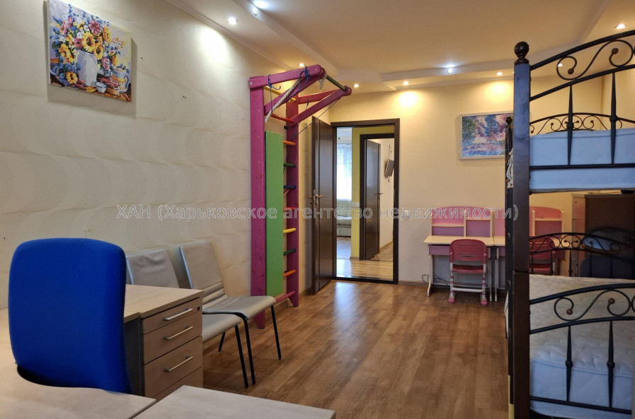 Сдам квартиру, Фесенковский въезд , 3  ком., 65.70 м², капитальный ремонт 