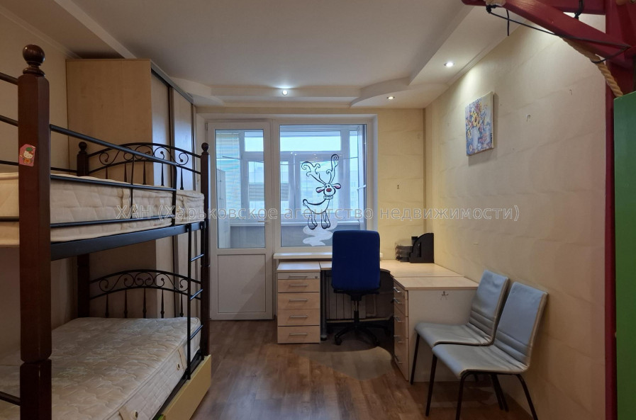 Сдам квартиру, Фесенковский въезд , 3  ком., 65.70 м², капитальный ремонт 