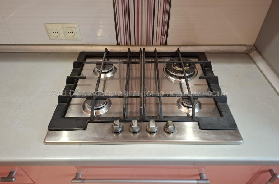 Сдам квартиру, Фесенковский въезд , 3  ком., 65.70 м², капитальный ремонт 