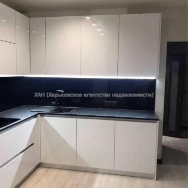 Продам квартиру, Кричевского ул. , 2  ком., 84 м², авторский дизайн 