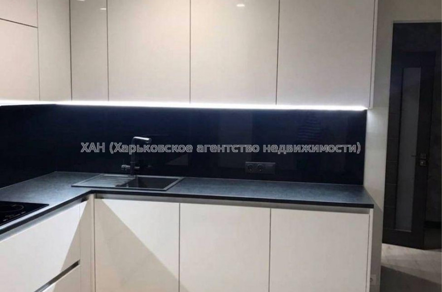 Продам квартиру, Кричевского ул. , 2  ком., 84 м², авторский дизайн 