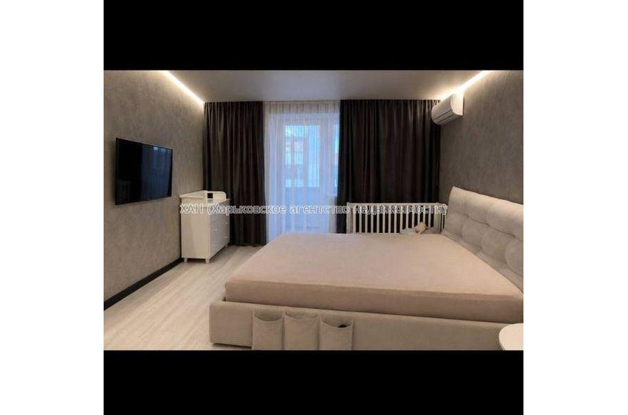 Продам квартиру, Кричевского ул. , 2  ком., 84 м², авторский дизайн 