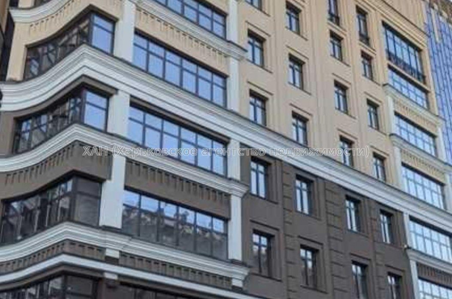 Продам квартиру, Динамовская ул. , 2  ком., 90 м², без внутренних работ 