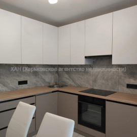 Продам квартиру, Заливная ул. , 1 кім., 42.30 м², евроремонт