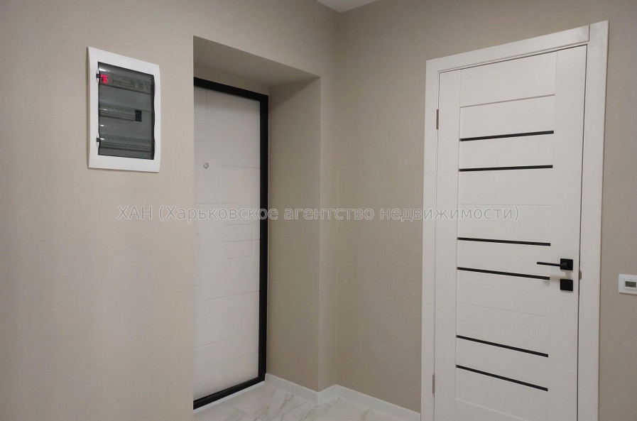 Продам квартиру, Заливная ул. , 1 кім., 42.30 м², евроремонт 