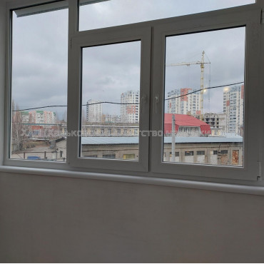 Продам квартиру, Заливная ул. , 1 кім., 42.30 м², евроремонт 