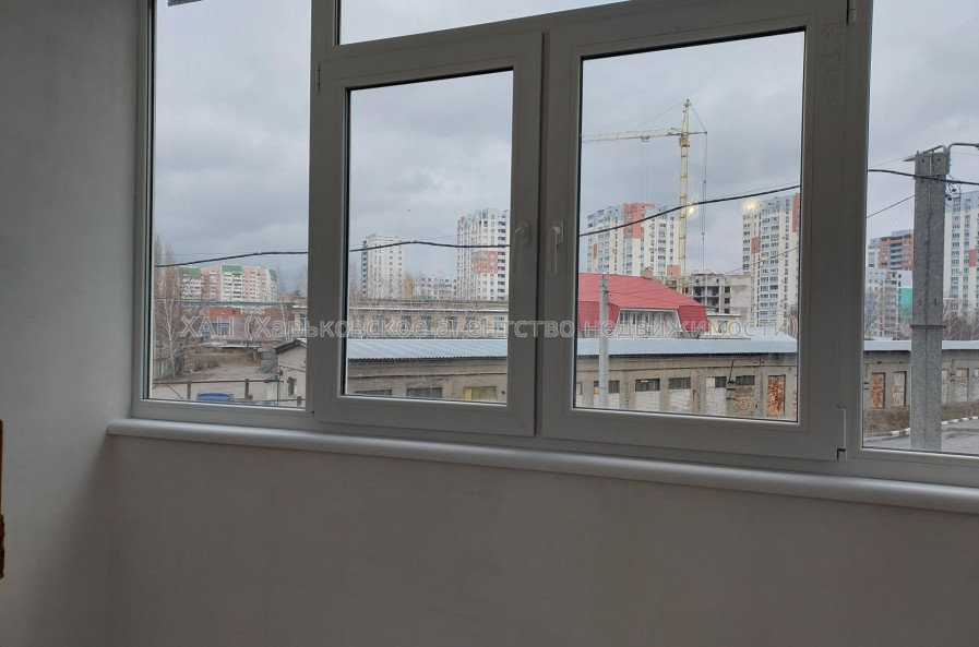 Продам квартиру, Заливная ул. , 1 кім., 42.30 м², евроремонт 
