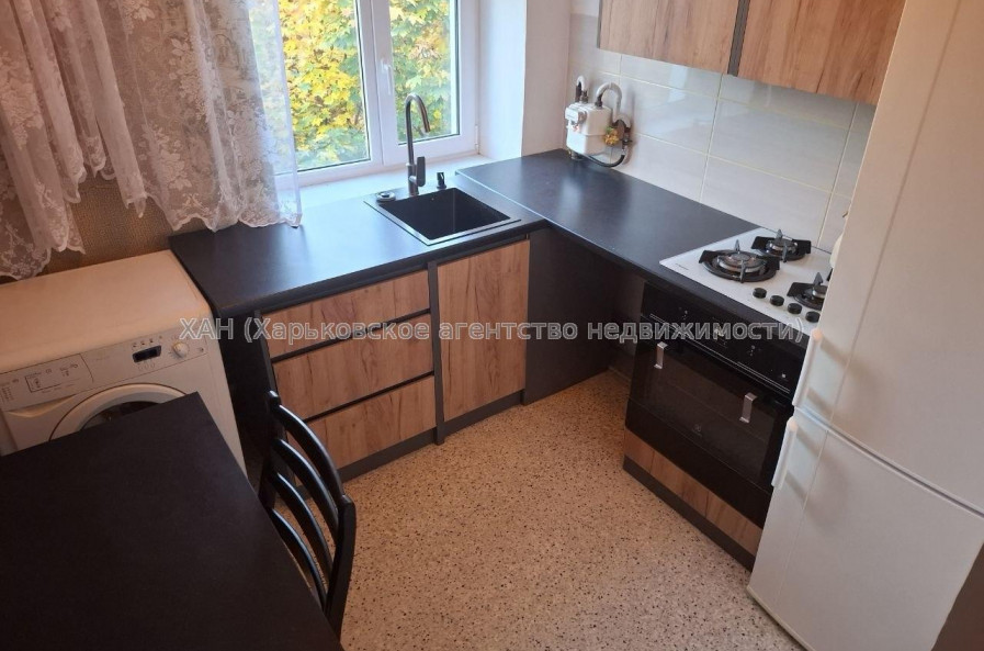 Продам квартиру, Проскуры ул. , 1  ком., 29 м², косметический ремонт 