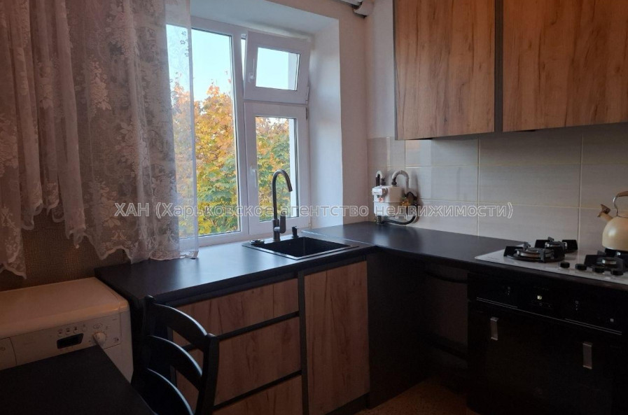 Продам квартиру, Проскуры ул. , 1  ком., 29 м², косметический ремонт 