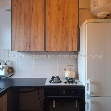 Продам квартиру, Проскуры ул. , 1  ком., 29 м², косметический ремонт 
