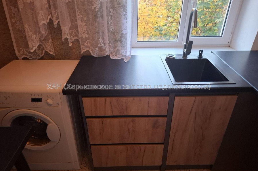 Продам квартиру, Проскуры ул. , 1  ком., 29 м², косметический ремонт 