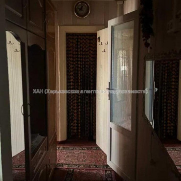 Продам квартиру, 2  ком., 53 м², косметический ремонт 