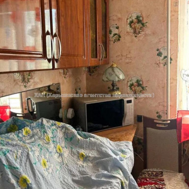 Продам квартиру, 2  ком., 53 м², косметический ремонт 