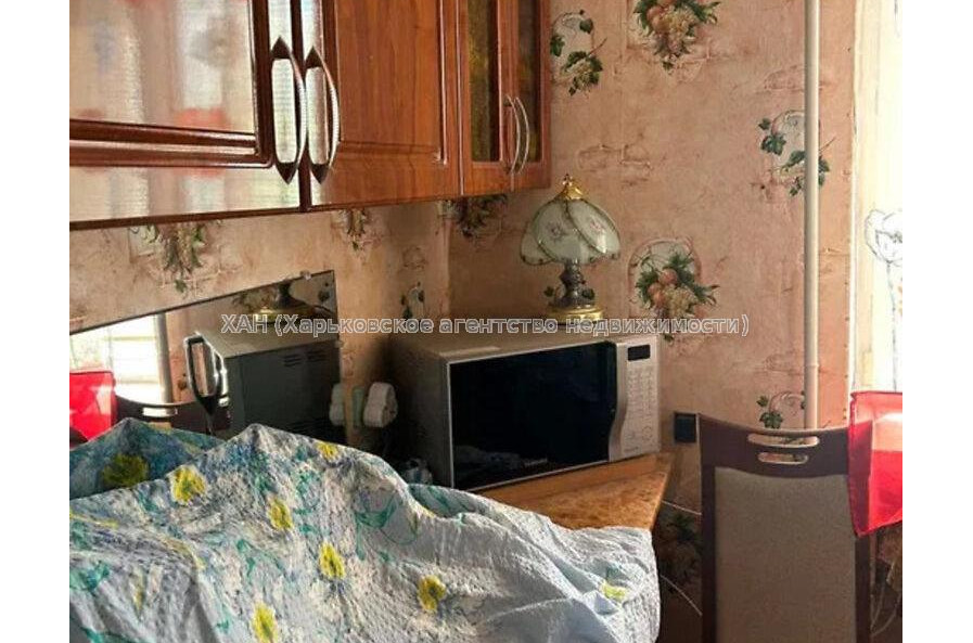 Продам квартиру, 2  ком., 53 м², косметический ремонт 