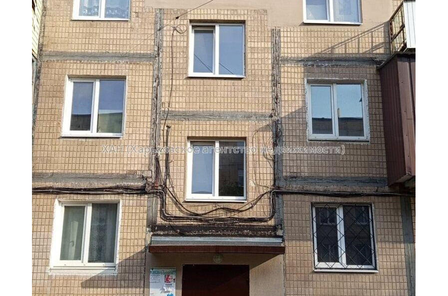Продам квартиру, Каденюка ул. , 3  ком., 60 м², без внутренних работ 