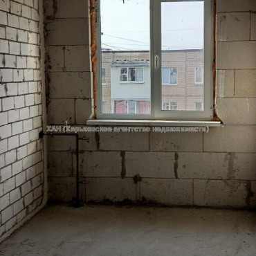 Продам квартиру, Каденюка ул. , 3  ком., 60 м², без внутренних работ 
