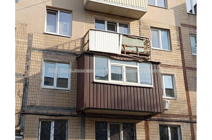Продам квартиру, Каденюка ул. , 3  ком., 60 м², без внутренних работ 