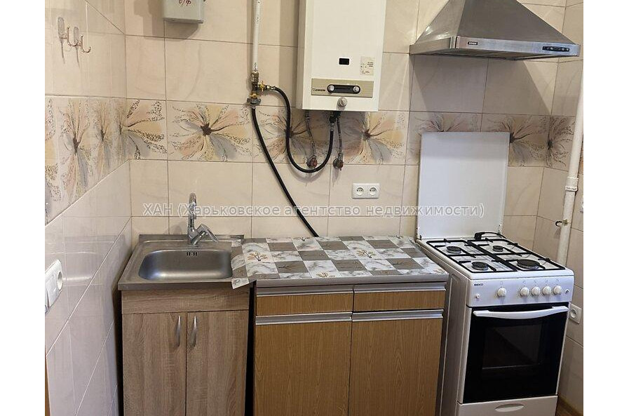Продам квартиру, Библика ул. , 2  ком., 51.80 м², косметический ремонт 