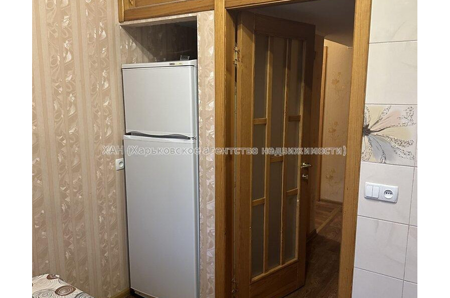 Продам квартиру, Библика ул. , 2  ком., 51.80 м², косметический ремонт 